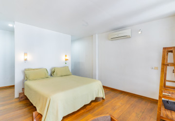 Renovated 1 Bedroom Loft Apartment For Rent - BKK1, Phnom Penh thumbnail