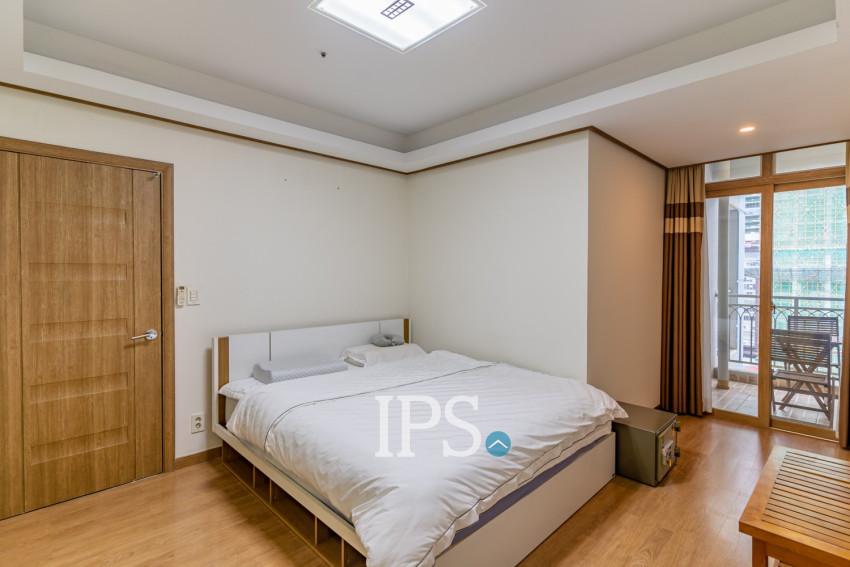 1 Bedroom Condo For Rent - De Castle Royal, BKK1 , Phnom Penh