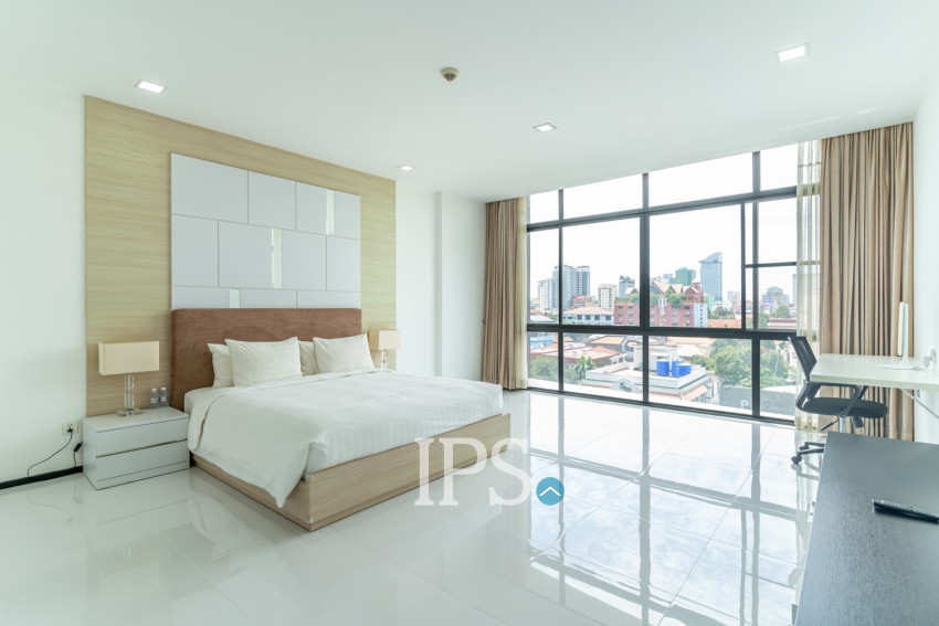 2 Bedroom Serviced Apartment For Rent - Chaktumok, Phnom Penh