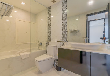 2 Bedroom Serviced Apartment For Rent - Chaktumok, Phnom Penh thumbnail