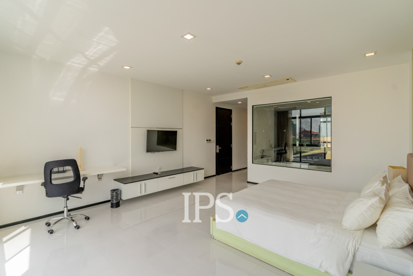 2 Bedroom Serviced Apartment For Rent - Chaktumok, Phnom Penh
