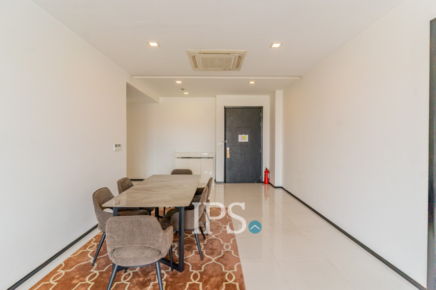 2 Bedroom Serviced Apartment For Rent - Chaktumok, Phnom Penh