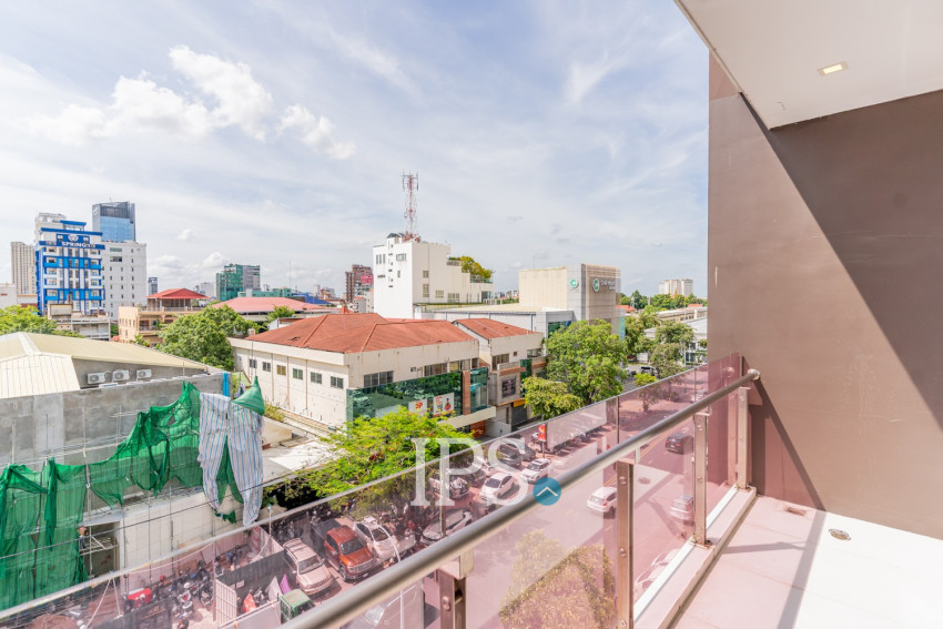 2 Bedroom Serviced Apartment For Rent - Chaktumok, Phnom Penh