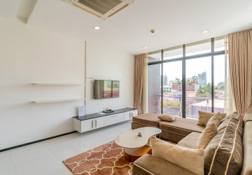 2 Bedroom Serviced Apartment For Rent - Chaktumok, Phnom Penh thumbnail