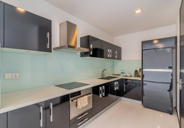 2 Bedroom Serviced Apartment For Rent - Chaktumok, Phnom Penh thumbnail