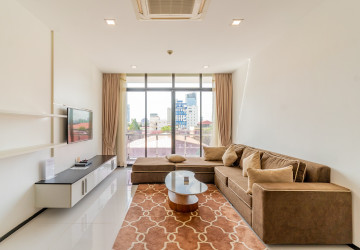 2 Bedroom Serviced Apartment For Rent - Chaktumok, Phnom Penh thumbnail