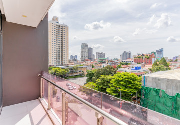 2 Bedroom Serviced Apartment For Rent - Chaktumok, Phnom Penh thumbnail