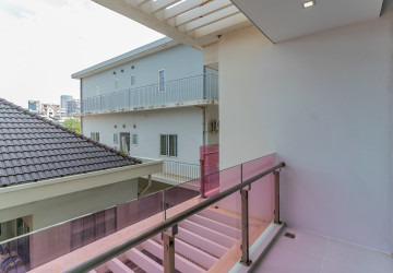 1 Bedroom Serviced Apartment For Rent - Beoung Raing, Phnom Penh thumbnail