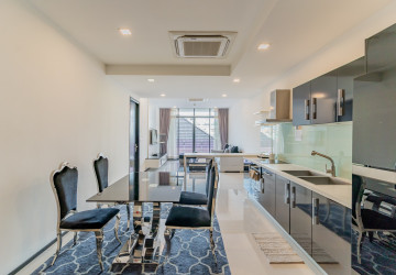 1 Bedroom Serviced Apartment For Rent - Beoung Raing, Phnom Penh thumbnail