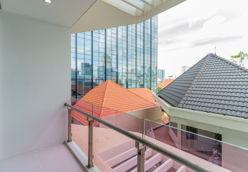 1 Bedroom Serviced Apartment For Rent - Beoung Raing, Phnom Penh thumbnail