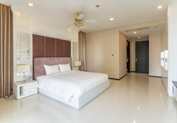 5 Bedroom Duplex Serviced Penthouse For Rent - Beoung Raing, Phnom Penh thumbnail
