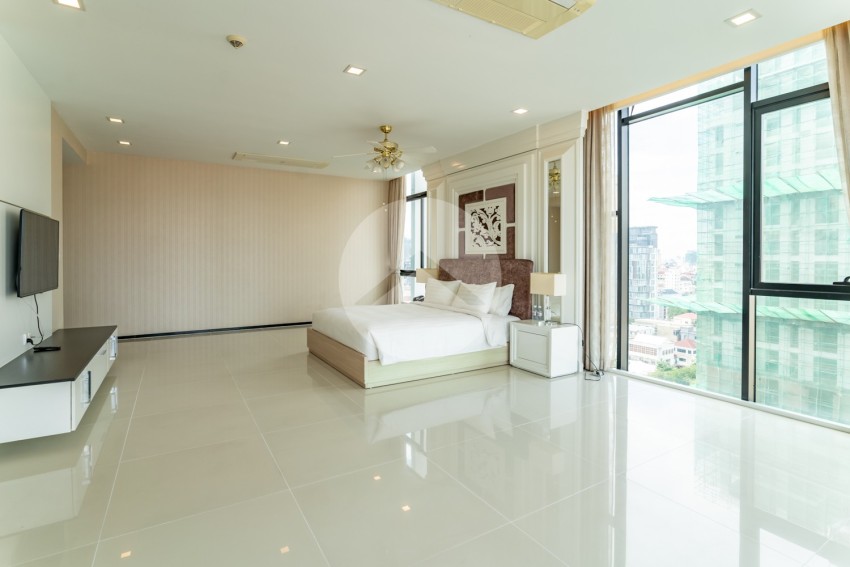 5 Bedroom Duplex Serviced Penthouse For Rent - Beoung Raing, Phnom Penh