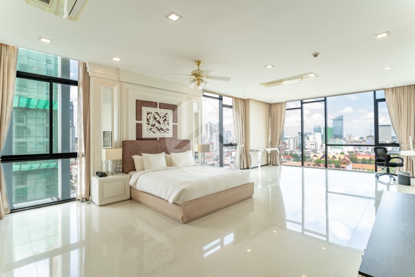 5 Bedroom Duplex Serviced Penthouse For Rent - Beoung Raing, Phnom Penh