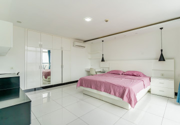 3 Bedroom Serviced Apartment For Rent - BKK3, Phnom Penh thumbnail