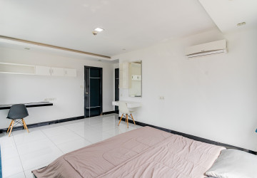 3 Bedroom Serviced Apartment For Rent - BKK3, Phnom Penh thumbnail