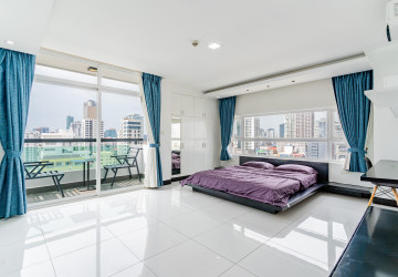 3 Bedroom Serviced Apartment For Rent - BKK3, Phnom Penh thumbnail