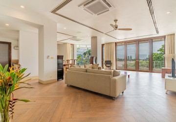 Renovated 6 Bedroom Apartment For Rent - Phsar Kandal 1, Phnom Penh - Image 2