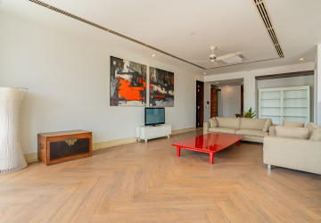 Renovated 6 Bedroom Apartment For Rent - Phsar Kandal 1, Phnom Penh - Image 3