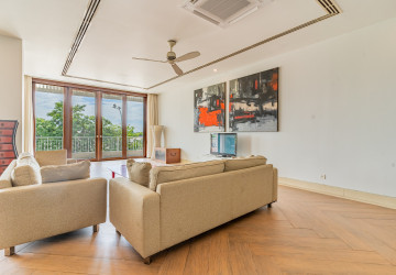 Renovated 6 Bedroom Apartment For Rent - Phsar Kandal 1, Phnom Penh photo 5