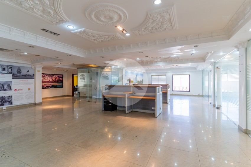 300 Sqm Office Space For Rent - Daun Penh, Chakto Mukh