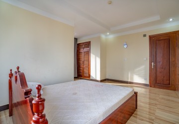 2 Bedroom Apartment For Rent - Toul Tum Poung 1, Phnom Penh thumbnail