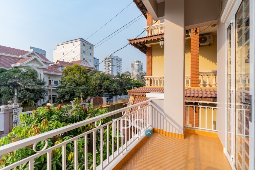 5 Bedroom Villa For Rent - Phsar Daeum Thkov, Phnom Penh