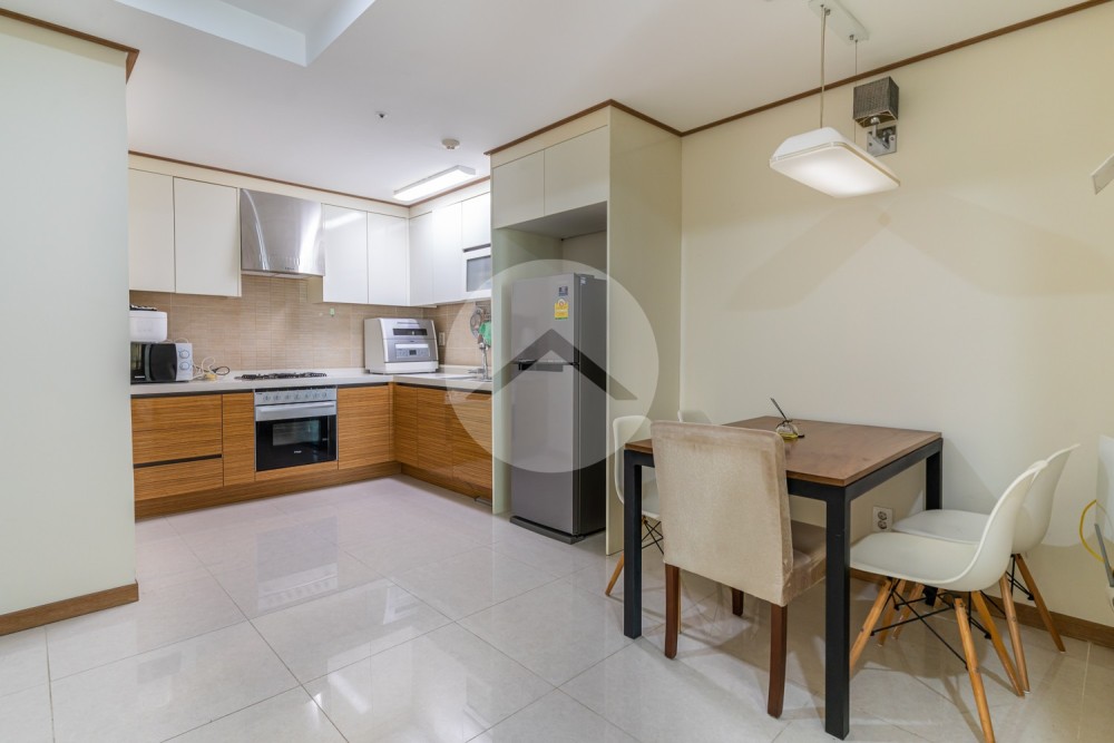1 Bedroom  Condo For Rent - Decastle Royal, BKK1, Phnom Penh - Image 6