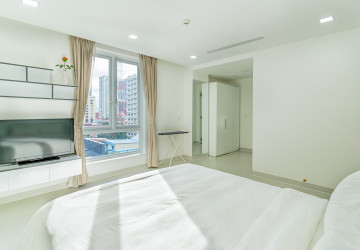 2 Bedroom Serviced Apartment For Rent - BKK1, Phnom Penh thumbnail