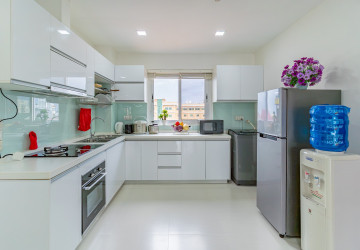 2 Bedroom Serviced Apartment For Rent - BKK1, Phnom Penh thumbnail