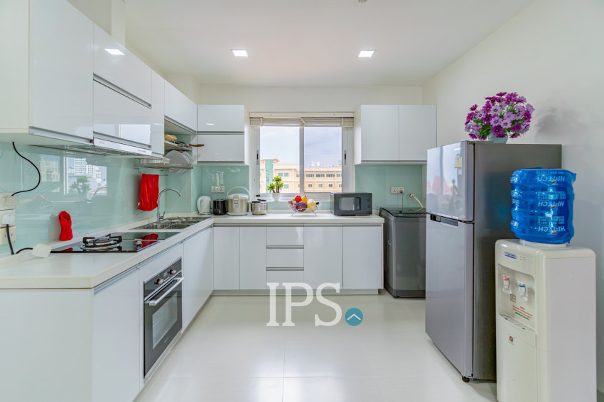 2 Bedroom Serviced Apartment For Rent - BKK1, Phnom Penh