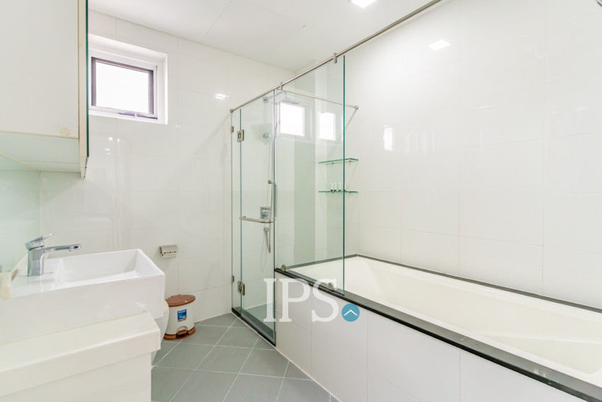 2 Bedroom Serviced Apartment For Rent - BKK1, Phnom Penh