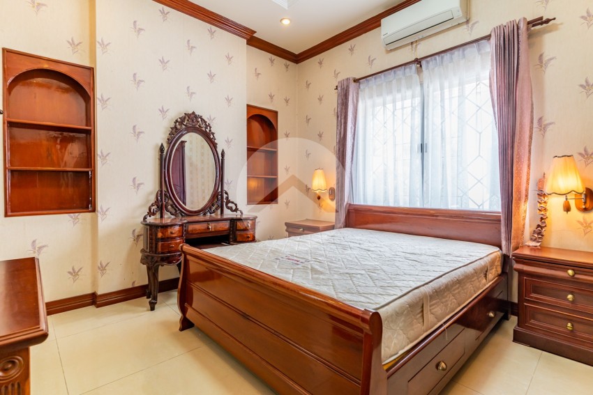 4 Bedroom Pool Villa For Rent - Tonle Bassac, Phnom Penh