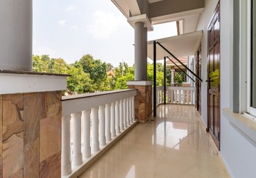 4 Bedroom Pool Villa For Rent - Tonle Bassac, Phnom Penh thumbnail