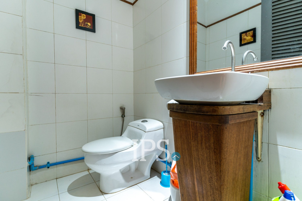 Renovated Duplex 2 Bedroom Apartment For Rent - Chey Chumneah, Phnom Penh - Image 20