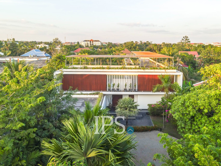 6 Bedroom Villa For Sale - Sala Kamreuk, Siem Reap