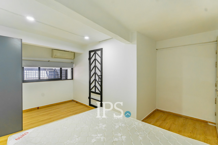 Renovated 2 Bedroom House For Rent - Tonle Bassac, Phnom Penh