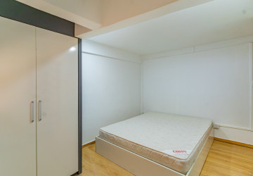 Renovated 2 Bedroom House For Rent - Tonle Bassac, Phnom Penh thumbnail