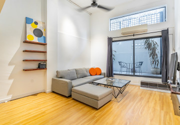 Renovated 2 Bedroom House For Rent - Tonle Bassac, Phnom Penh thumbnail