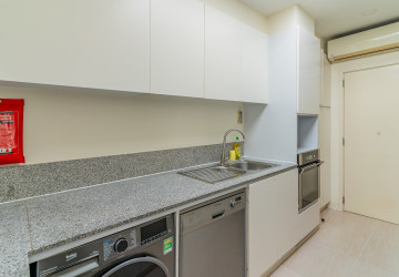 3 Bedroom Serviced Penthouse For Rent - Wat Phnom, Phnom Penh thumbnail