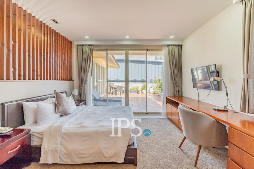 3 Bedroom Serviced Penthouse For Rent - Wat Phnom, Phnom Penh