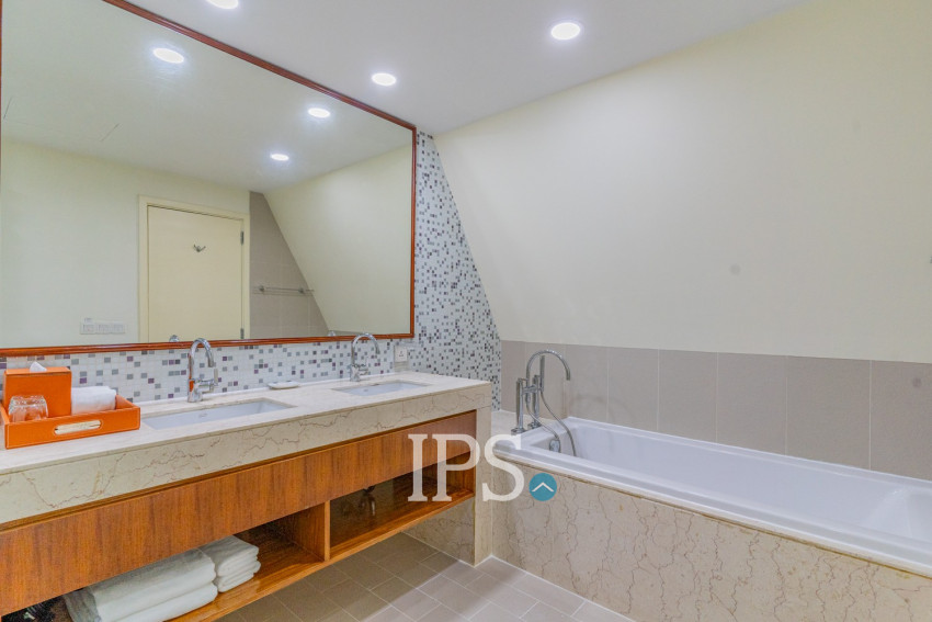 3 Bedroom Serviced Penthouse For Rent - Wat Phnom, Phnom Penh