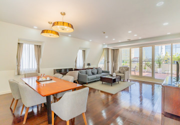 3 Bedroom Serviced Penthouse For Rent - Wat Phnom, Phnom Penh thumbnail