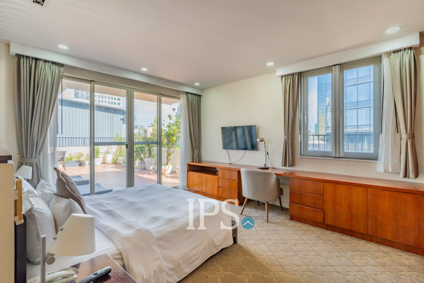 3 Bedroom Serviced Penthouse For Rent - Wat Phnom, Phnom Penh