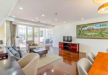 3 Bedroom Serviced Penthouse For Rent - Wat Phnom, Phnom Penh thumbnail
