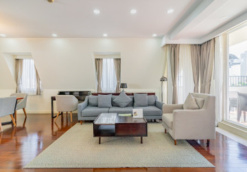 3 Bedroom Serviced Penthouse For Rent - Wat Phnom, Phnom Penh thumbnail