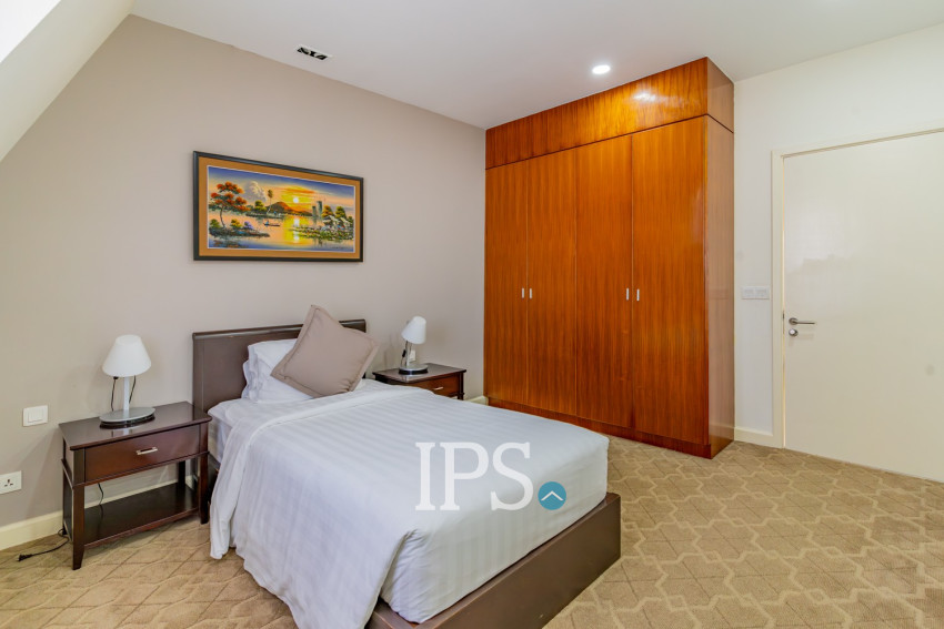 3 Bedroom Serviced Penthouse For Rent - Wat Phnom, Phnom Penh