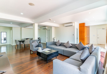 3 Bedroom Serviced Penthouse For Rent - Wat Phnom, Phnom Penh thumbnail