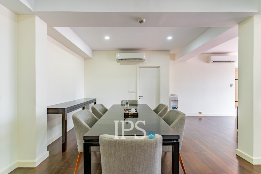 3 Bedroom Serviced Penthouse For Rent - Wat Phnom, Phnom Penh
