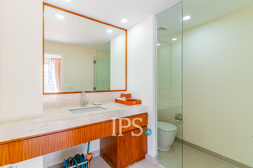 3 Bedroom Serviced Penthouse For Rent - Wat Phnom, Phnom Penh