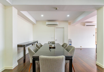 3 Bedroom Serviced Penthouse For Rent - Wat Phnom, Phnom Penh thumbnail